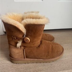 UGG boots size 6